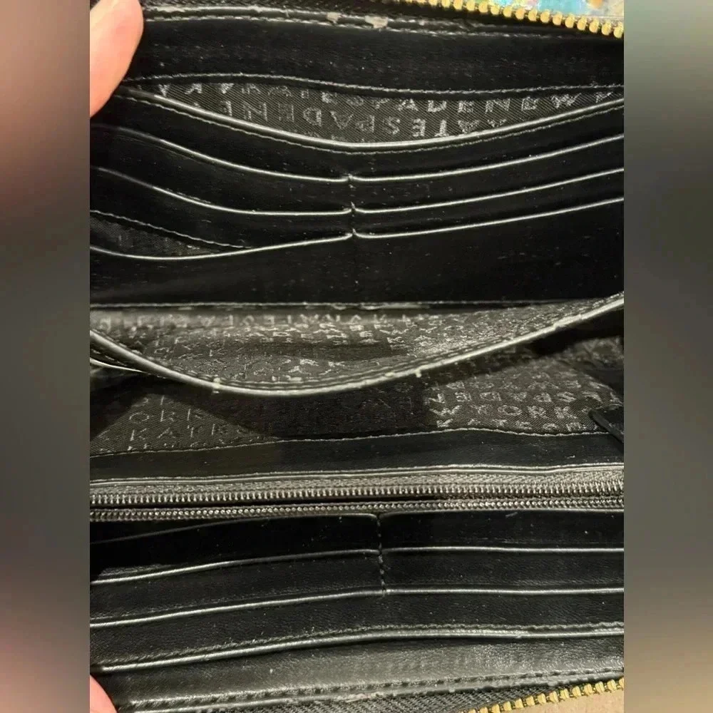 KATE SPADE LONG WALLET BLACK AND WHITE